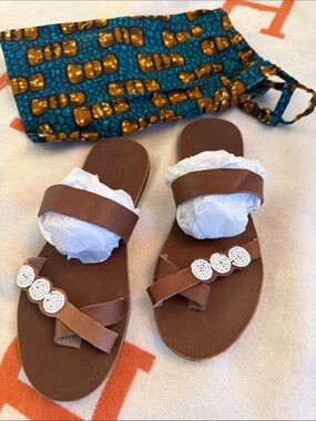 Swahili Coast Boho Toe-Loop Brown Leather Sandals White Beading NWT